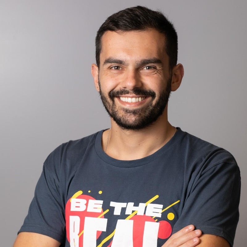 Juliano Bellé, Co-Founder of RevOps AI